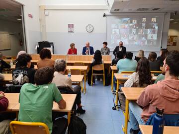 Tonina agli studenti del corso di laurea in infermieristica: “Investire per valorizzare i professionisti e rendere attrattivo il settore”