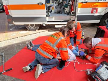 “Open day” delle professioni sanitarie, la visita dell’assessore provinciale alla salute al Polo universitario di Trento