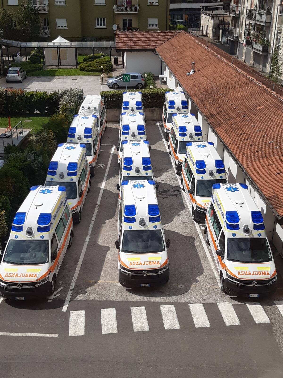 Immagine: ambulanze