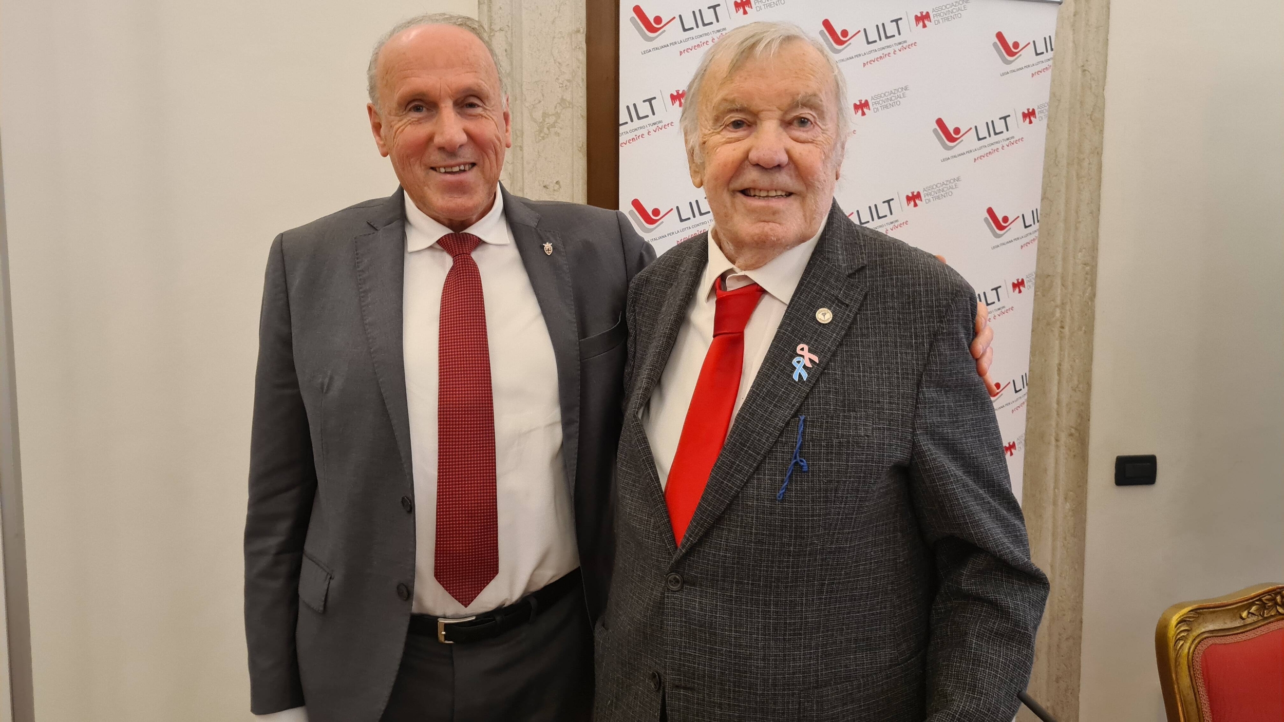 Immagine: Assessore Tonina insieme al presidente Lilt Trento Mario Cristofolini