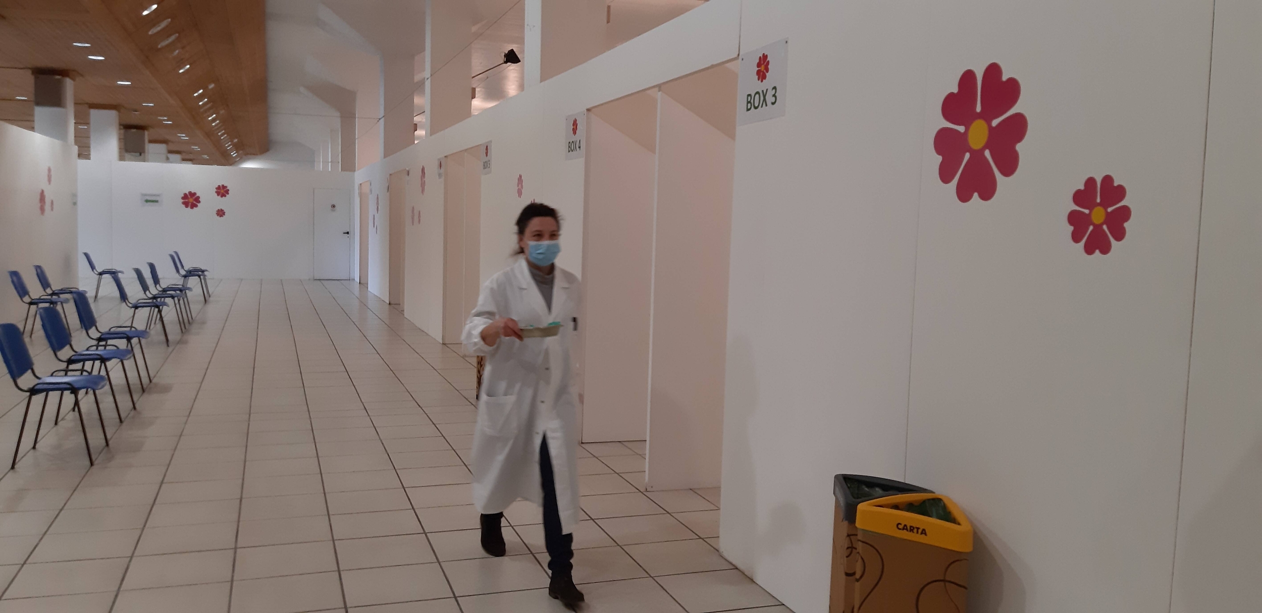 Immagine: centro vaccinale Trento fiere