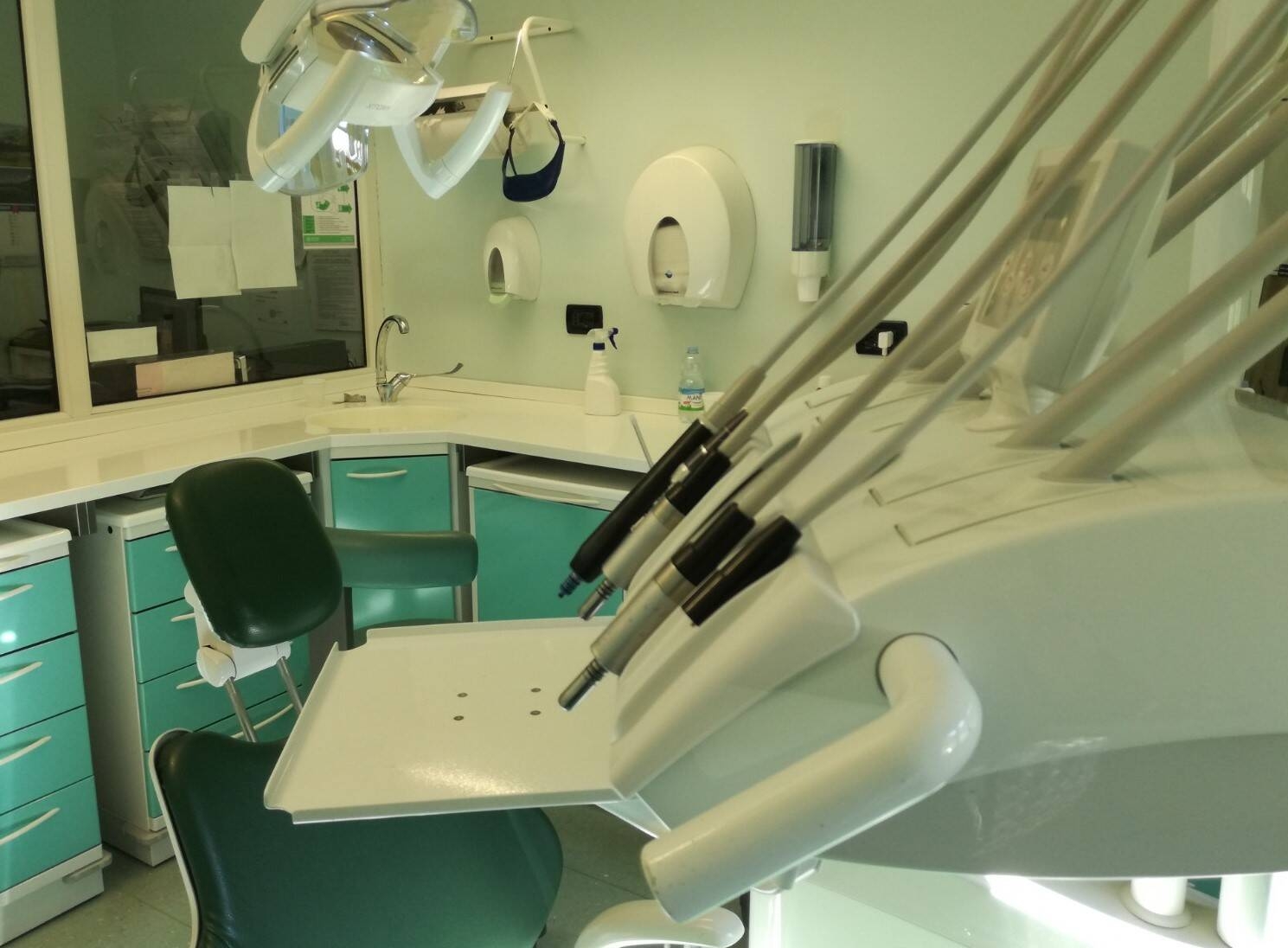 Immagine: dentista - poltrona