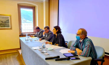 Fiem e Fascia, Segnana: scutèr e se confrontèr co la aministrazions locales