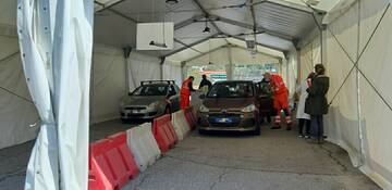 Vaccino Covid: lunedì alle 20 via alle prenotazioni per 60-64enni