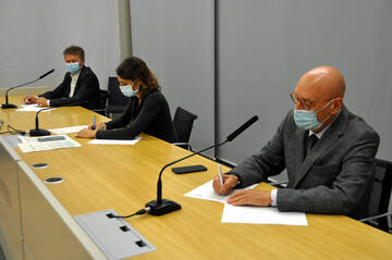 Vaccinazioni: firmato un protocollo d’intesa fra Provincia, Cooperazione e Apss