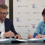 Immagine: Firma accordo Apss Sat 2