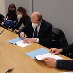 Immagine: firma convenzione codice rosso