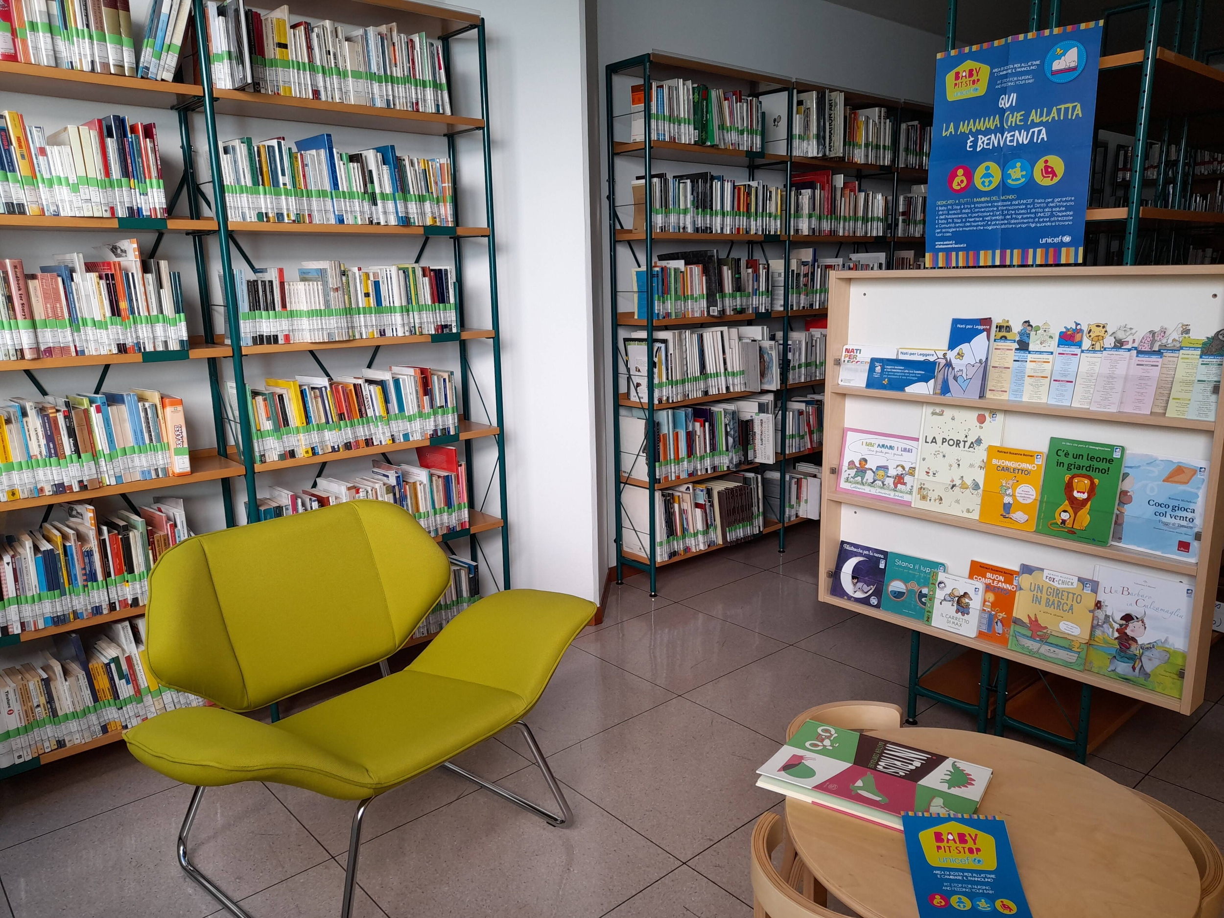 Immagine: Il punto allattamento "Baby pit stop" allestito presso la Biblioteca provinciale
