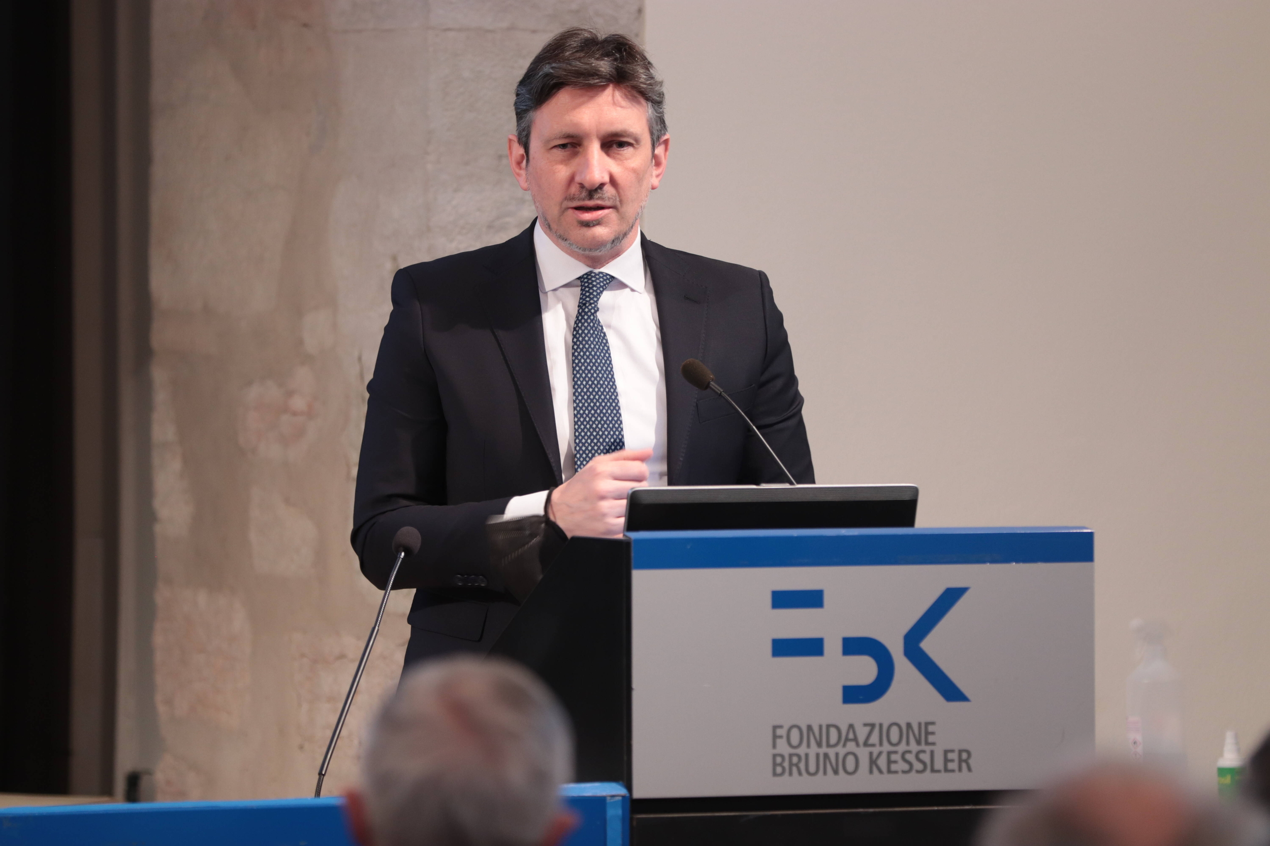 Immagine: L'assessore allo sviluppo economico Achille Spinelli