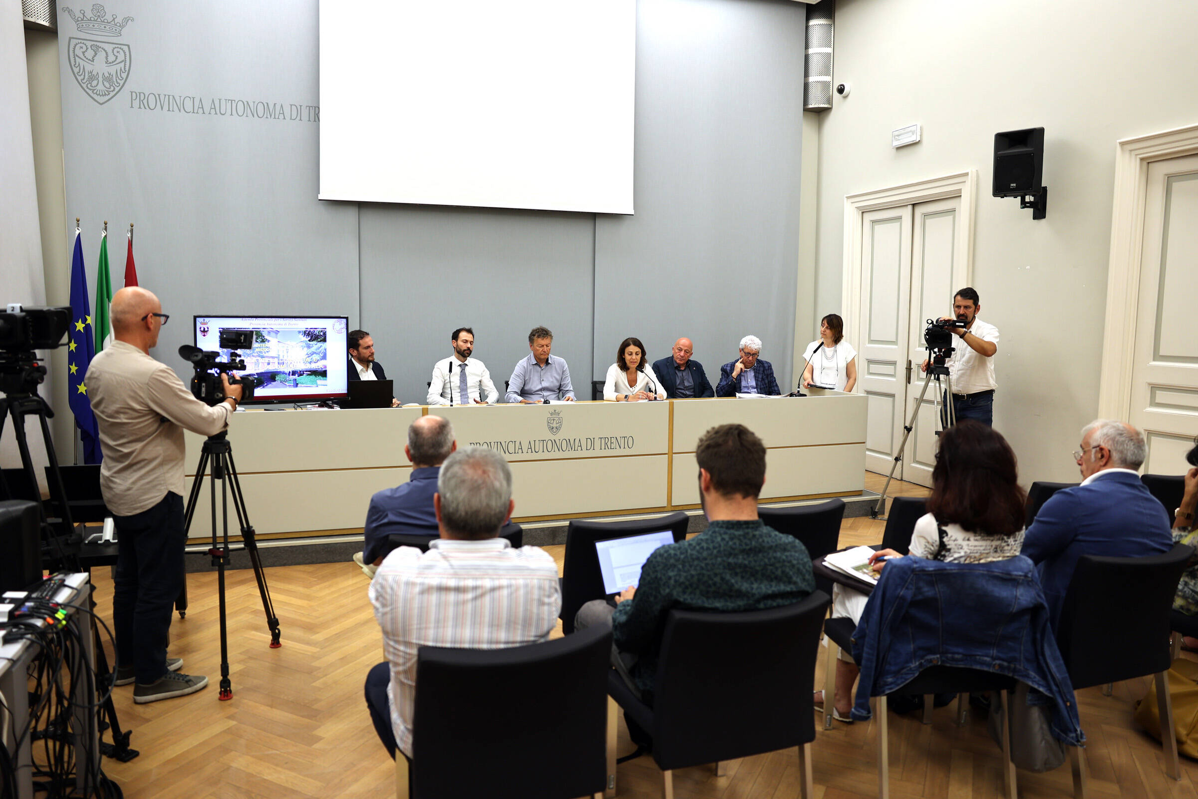 Immagine: La presentazione del protocollo d'intesa del presidio socio sanitario di Ala