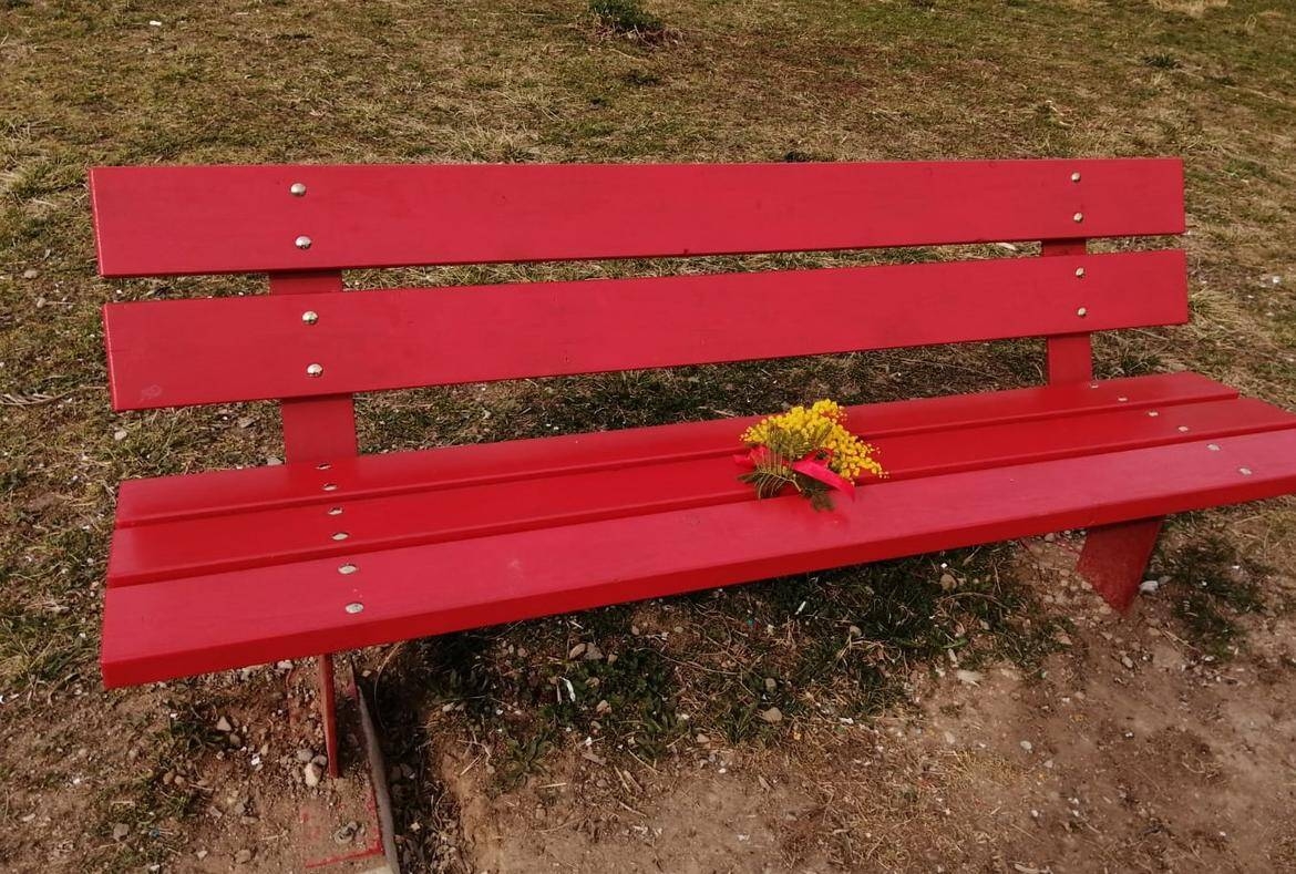 Immagine: Panchina rossa