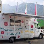 Immagine: Proteggiamo la salute di tutti - Il vaccino ci avvicina