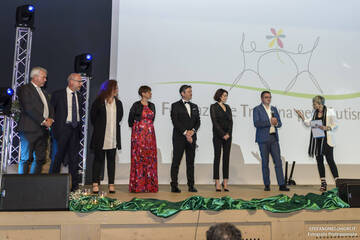 Fugatti e gli assessori alla serata di solidarietà della Fondazione trentina per l’autismo