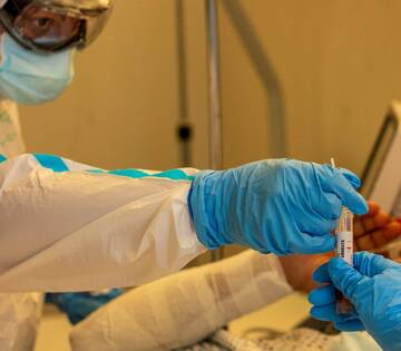 Virus Sars-Cov-2: in farmacia anche l’effettuazione dei test molecolari di conferma della positività