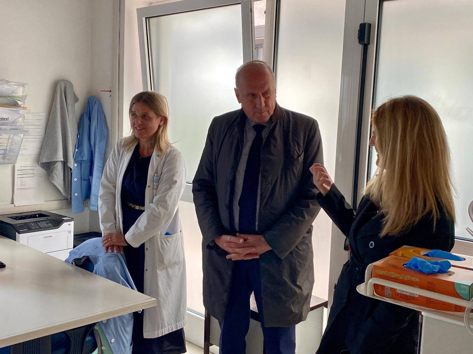 Immagine: Tonina visita Serd Trento