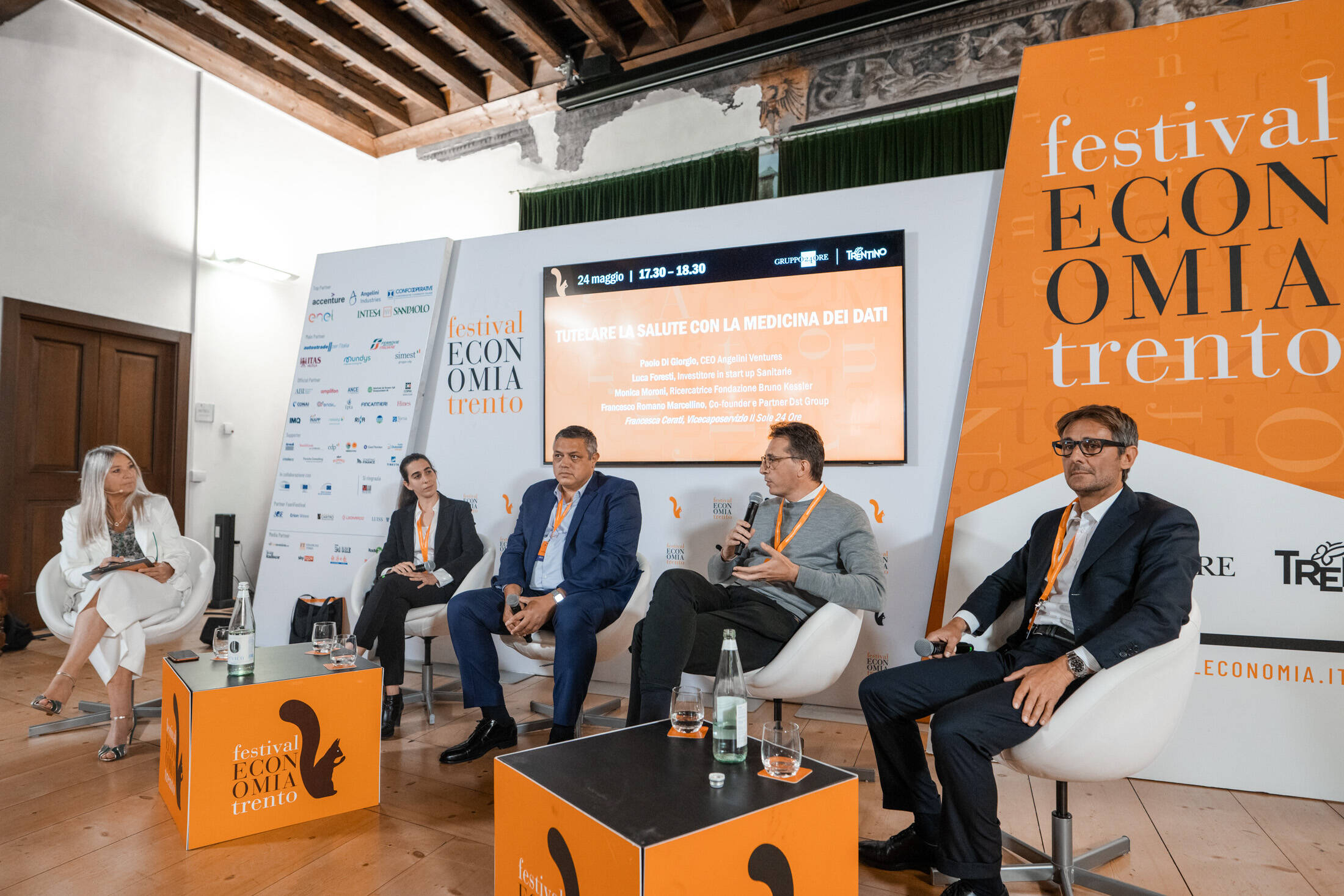 Immagine: Tutelare la salute con la medicina dei dati Nella foto: Francesca CERATI; Monica MORONI; Paolo DI GIORGIO; Luca FORESTI; Francesco Romano MARCELLINO