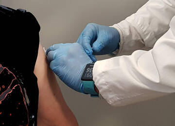 Vaccinazioni dai 12 anni in su, siglato l’accordo con i pediatri trentini