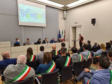 Cure intermedie, ortopedia, direttore ospedaliero: le soluzioni per il polo sanitario di Tione